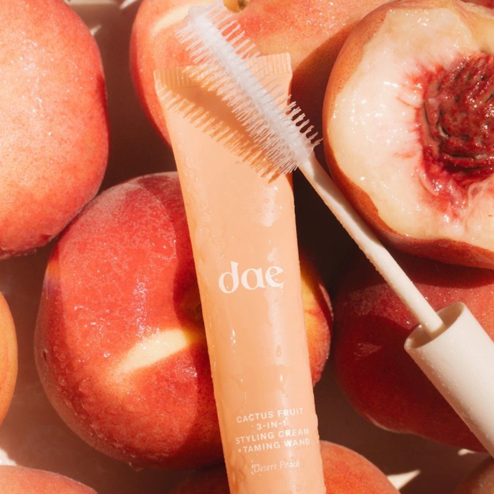 NEW Dae Cactus Fruit 3-in-1 Styling Cream with Taming Wand